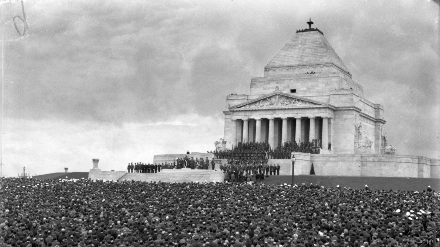 A black and white photo of the dedication of the Shrine of Remembrance, 1934.
